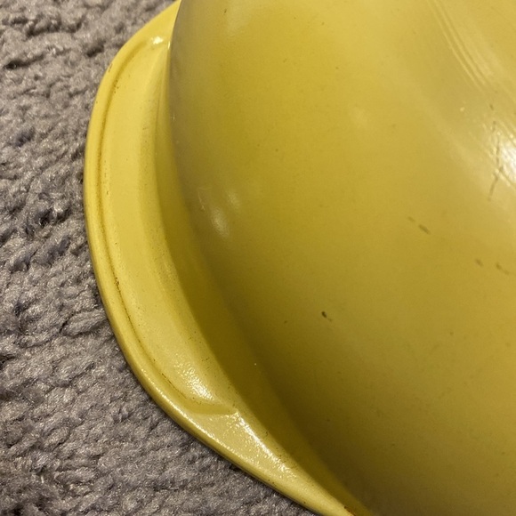 . Vtg Pyrex 024 yellow/gold 2 qt dish with lid - Picture 5 of 6